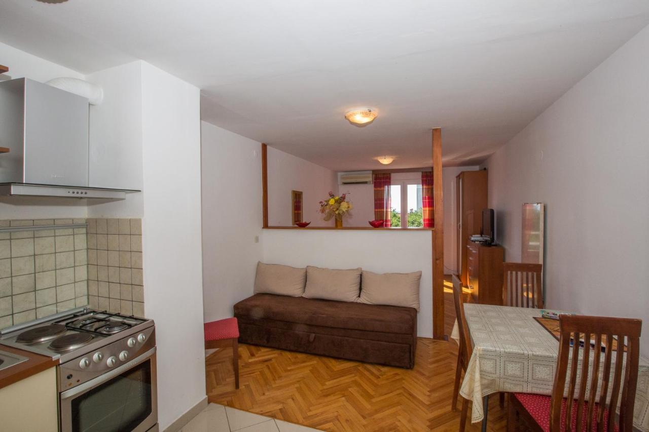 Apartment Lina